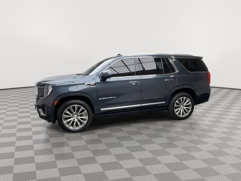 Certified 2021 GMC Yukon Denali w/ Denali Premium Package AWD/4WD image 43