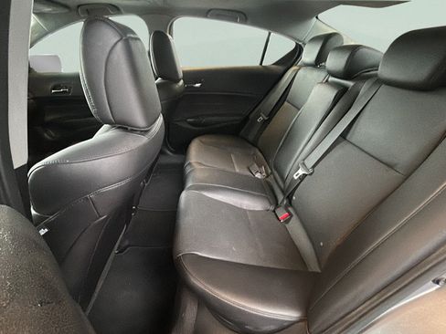 Used 2017 Acura ILX FWD image 14