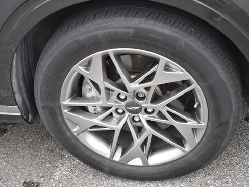 Used 2024 Genesis GV70 2.5T w/ Advanced Package AWD/4WD image 11