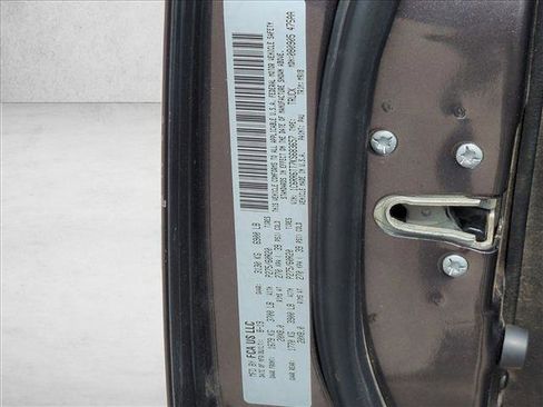 Used 2019 RAM 1500 Big Horn image 12