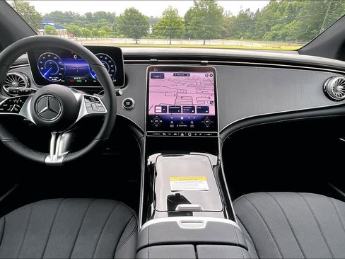 Used 2024 Mercedes-Benz EQE 350+ SUV image 5