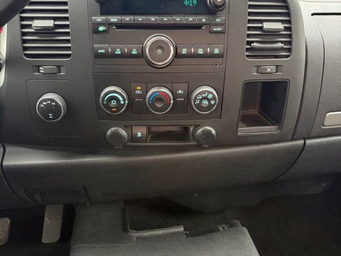 Used 2011 GMC Sierra 1500 SLE w/ SLE Preferred Package AWD/4WD image 13