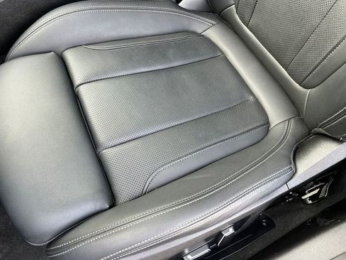 Used 2025 BMW 330i xDrive Sedan image 13