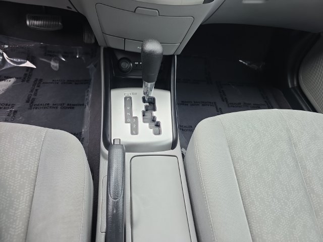 Used 2010 Hyundai Elantra GLS FWD image 18