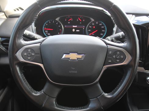 Used 2020 Chevrolet Traverse LT FWD image 15