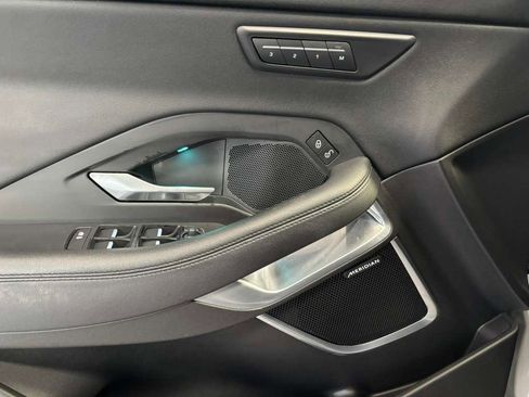 Used 2019 Jaguar E-PACE S image 14
