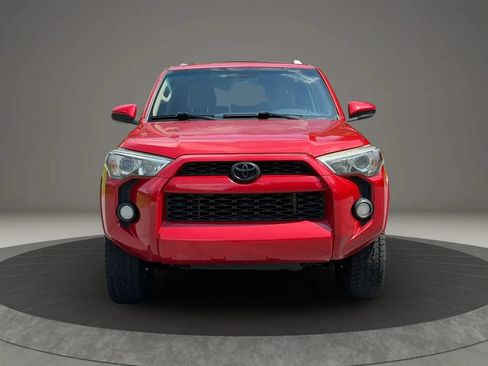 Used 2016 Toyota 4Runner SR5 AWD/4WD image 2