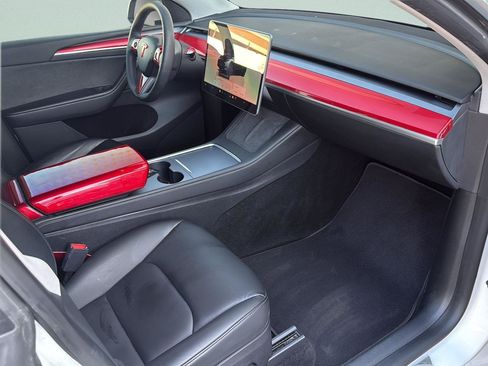 Used 2023 Tesla Model Y Long Range AWD/4WD image 22