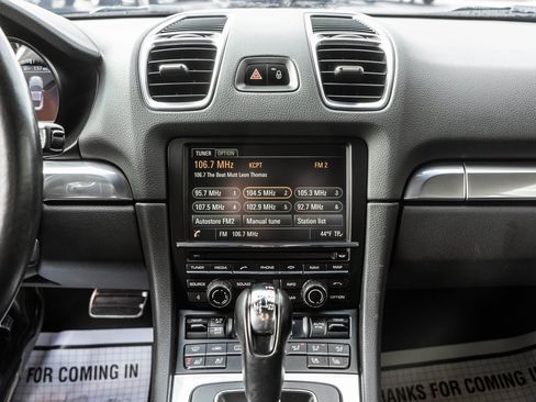 Used 2016 Porsche Cayman S image 19