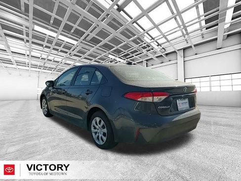 Used 2024 Toyota Corolla LE image 5