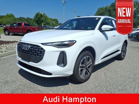 Used 2025 Audi Q5 Premium w/ Convenience Package AWD/4WD image 1