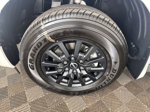 New 2025 Nissan Armada SV image 30