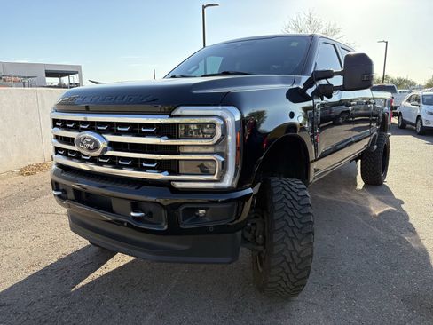 Used 2024 Ford F250 Platinum AWD/4WD image 2