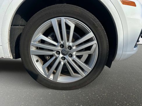 Used 2018 Audi Q5 Premium Plus w/ Premium Plus Package image 6