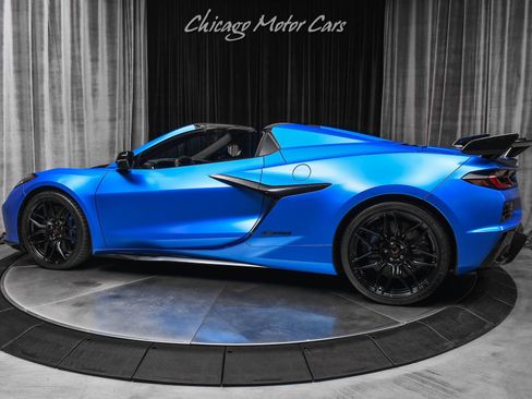 Used 2026 Chevrolet Corvette Z06 RWD image 3