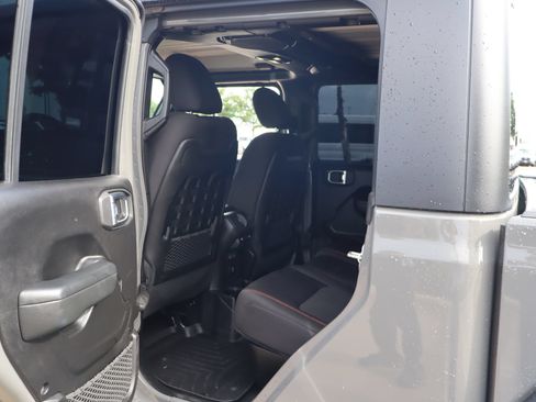 Used 2022 Jeep Gladiator Mojave AWD/4WD image 26