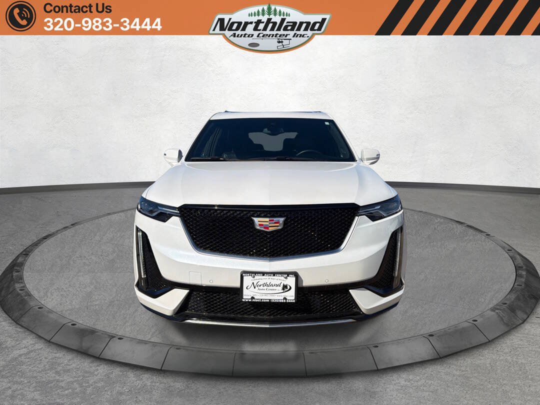 Used 2024 Cadillac XT6 Sport AWD/4WD image 2