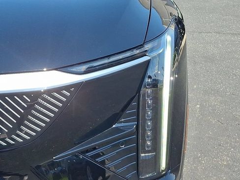 Certified 2026 Cadillac Optiq Luxury 1 AWD/4WD image 9
