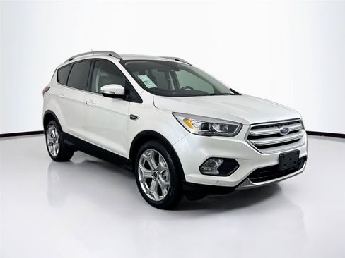 Used 2019 Ford Escape Titanium FWD image 10