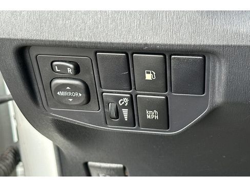 Used 2014 Toyota Prius Prime Plug-In Hybrid FWD image 30