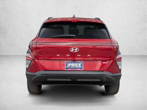 Used 2025 Hyundai Kona SEL image 7