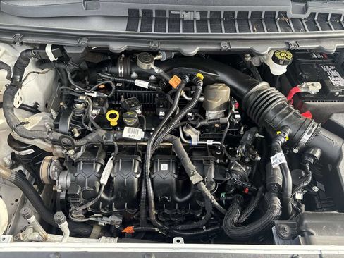 Used 2022 Ford Edge SEL image 17