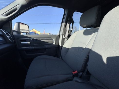 Certified 2024 RAM 2500 Big Horn w/ Night Edition image 18