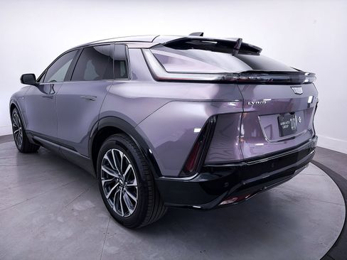 Used 2024 Cadillac Lyriq Sport RWD image 15