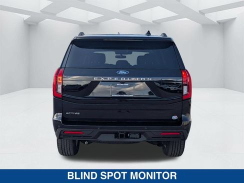 New 2026 Ford Expedition Active RWD image 7