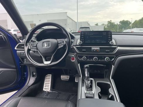 Used 2021 Honda Accord Sport image 16