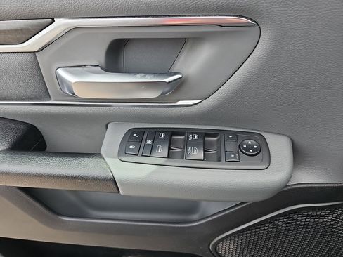Used 2019 RAM 1500 Big Horn AWD/4WD image 31