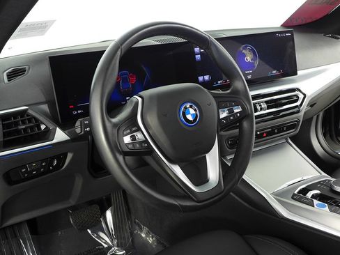 Used 2023 BMW i4 eDrive40 RWD image 31