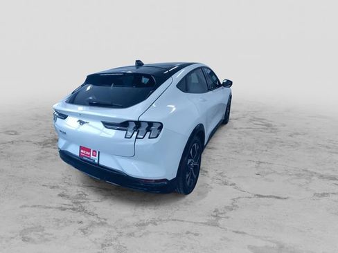 Used 2021 Ford Mustang Mach-E Premium image 10
