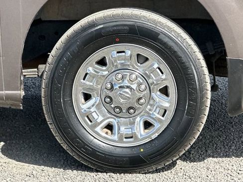 Used 2019 Nissan NV 3500 SL RWD image 42