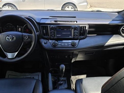Used 2017 Toyota RAV4 SE w/ Power Extra Value Package AWD/4WD image 10