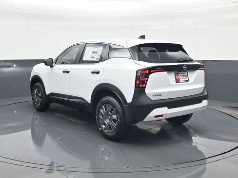 New 2026 Nissan Kicks S image 5