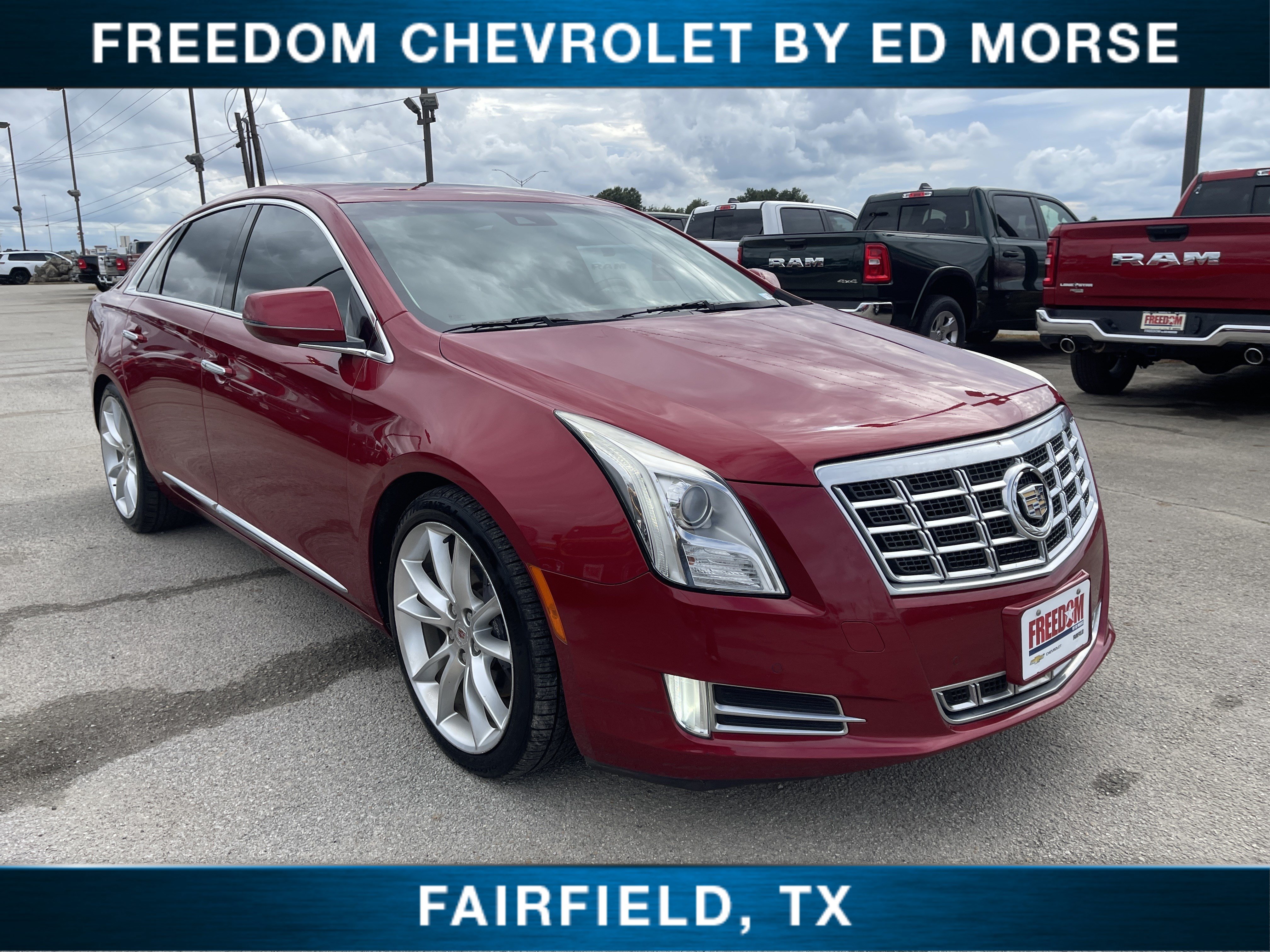 Used 2013 Cadillac XTS Premium FWD image 1