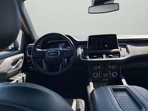 Used 2023 GMC Yukon AT4 w/ AT4 Premium Package image 24