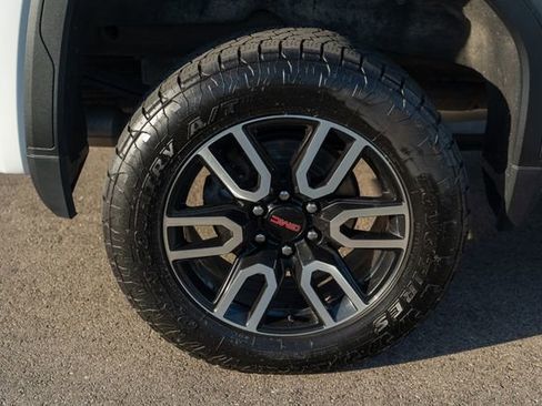 Used 2023 GMC Sierra 1500 AT4 image 13