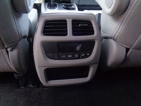 Used 2016 Honda Pilot EX image 15