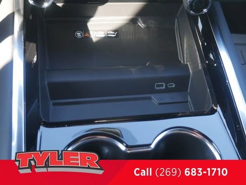New 2026 Chevrolet Suburban Premier w/ Sun And Tow Package AWD/4WD image 37