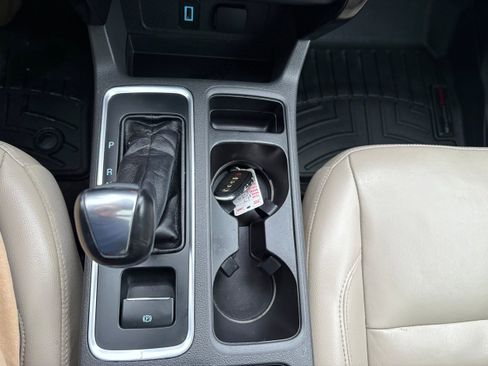 Used 2017 Ford Escape Titanium image 49