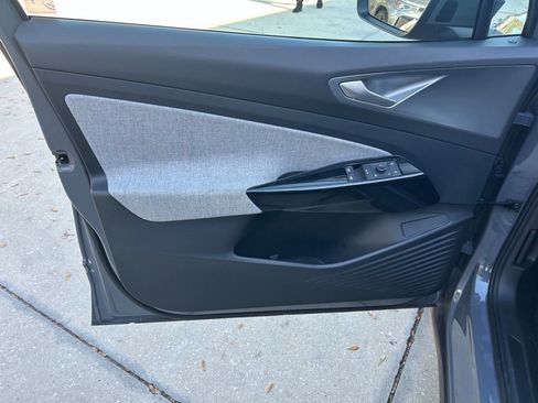 Used 2023 Volkswagen ID.4 Pro image 48