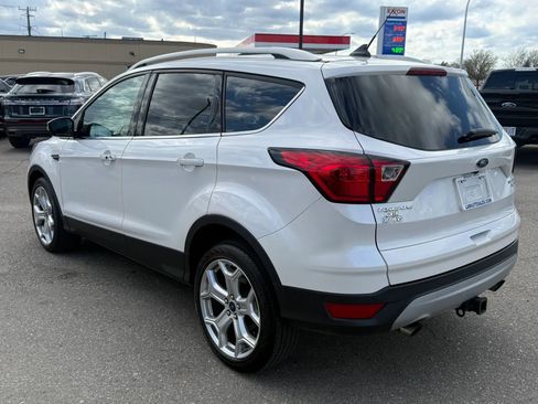Used 2019 Ford Escape Titanium image 7