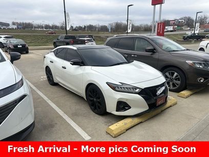 Used 2021 Nissan Maxima SR w/ Sport Mat Group