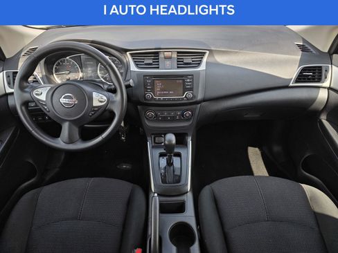 Used 2018 Nissan Sentra S image 11