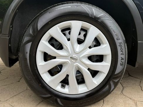 Used 2017 Nissan Rogue S AWD/4WD image 43