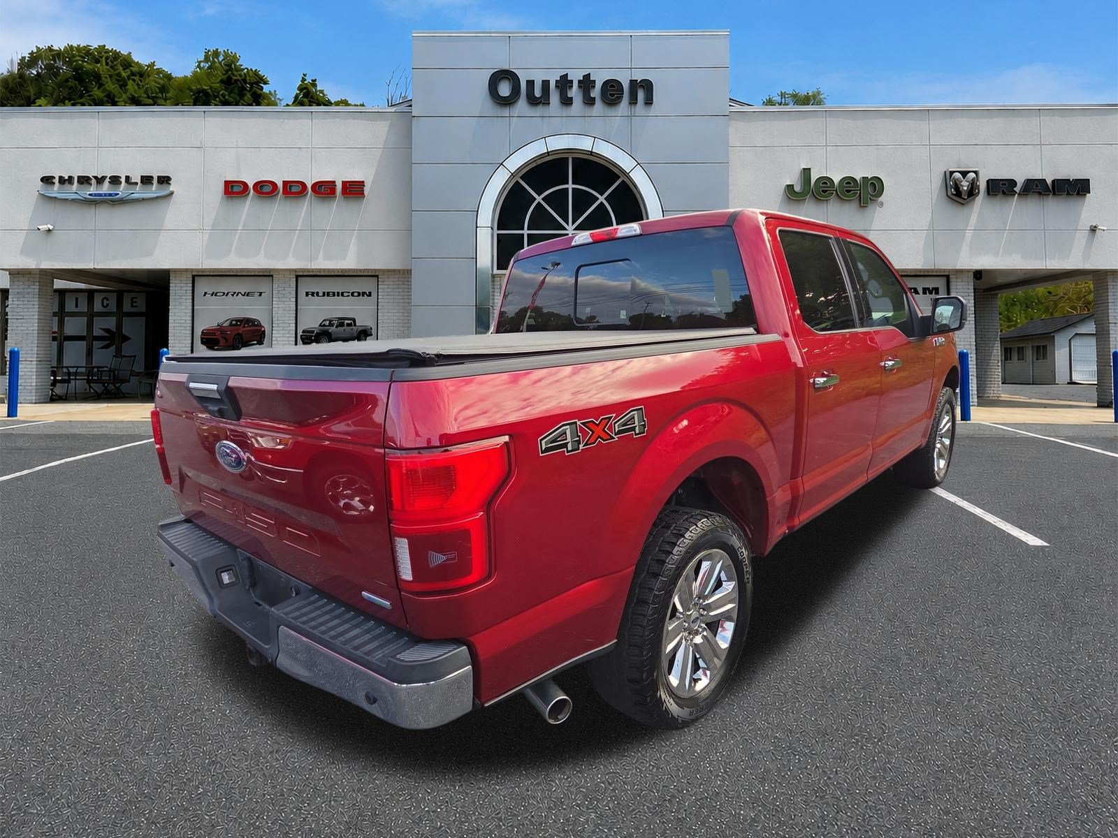 Used 2018 Ford F150 XLT w/ Equipment Group 302A Luxury AWD/4WD image 4