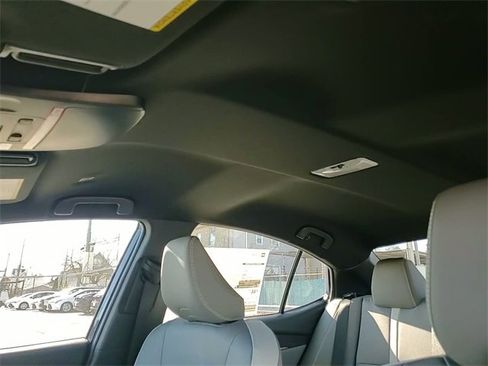 Used 2026 Toyota Camry SE image 20