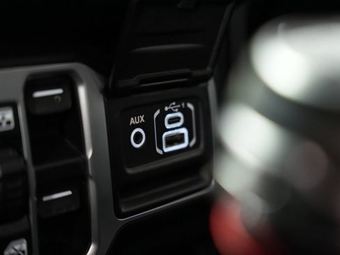 Used 2018 Jeep Wrangler Unlimited Rubicon AWD/4WD image 26